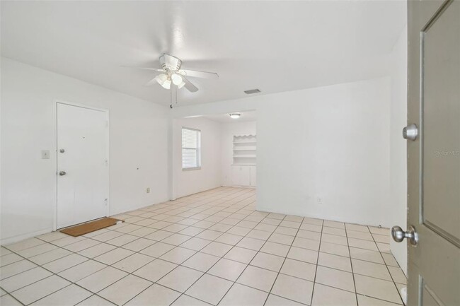 Building Photo - 3808 S Grady Ave