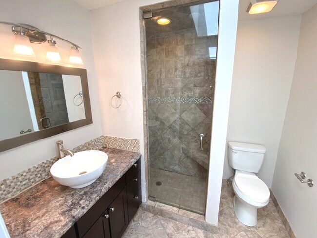 Building Photo - COMING SOON! -10817 Fallsington Court *Beautiful 2BR, 2.5 BA Townhouse in Blue Ash*
