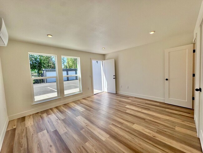 Building Photo - 1ST MONTHS RENT FREE! New Construction, Beautiful, Townhomes! 2 & 3 BEDRM UNITS AVAILABLE