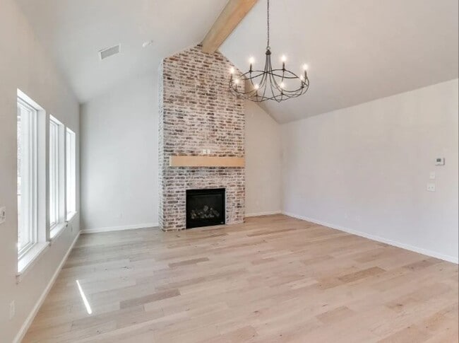 Building Photo - Model Home in East Edmond + 3 bedrooms + B...