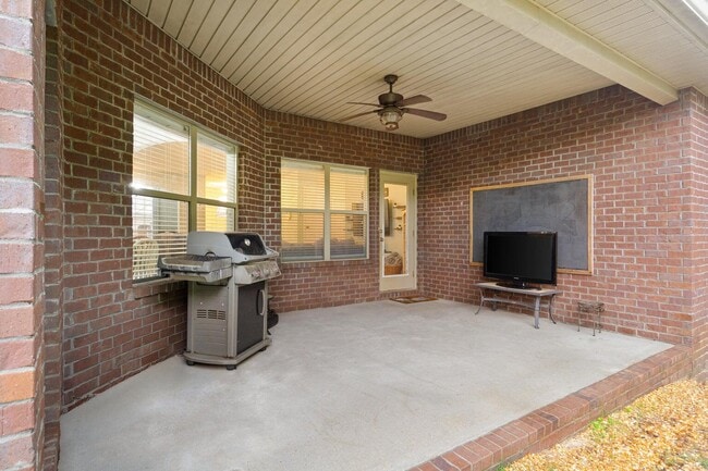 Building Photo - 711 Lime Ln