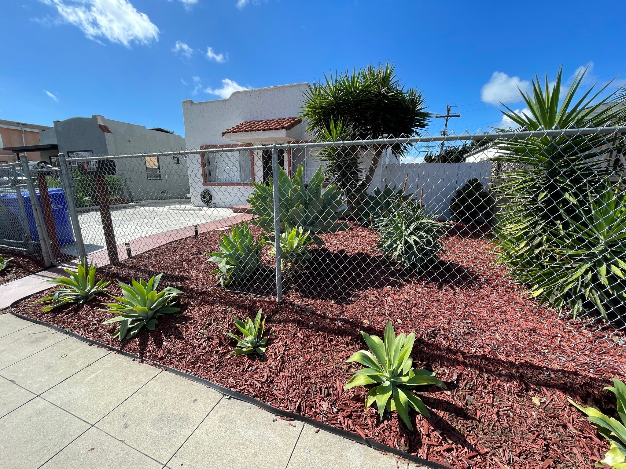 Building Photo - 712 S 37th St