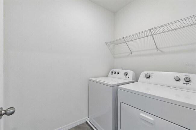 Building Photo - 8454 Ender Hls Dr