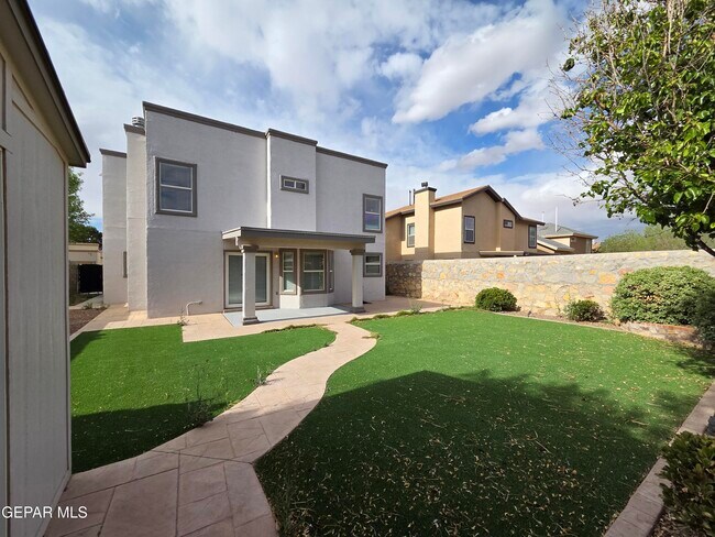Building Photo - 12640 Gilded Sun Dr