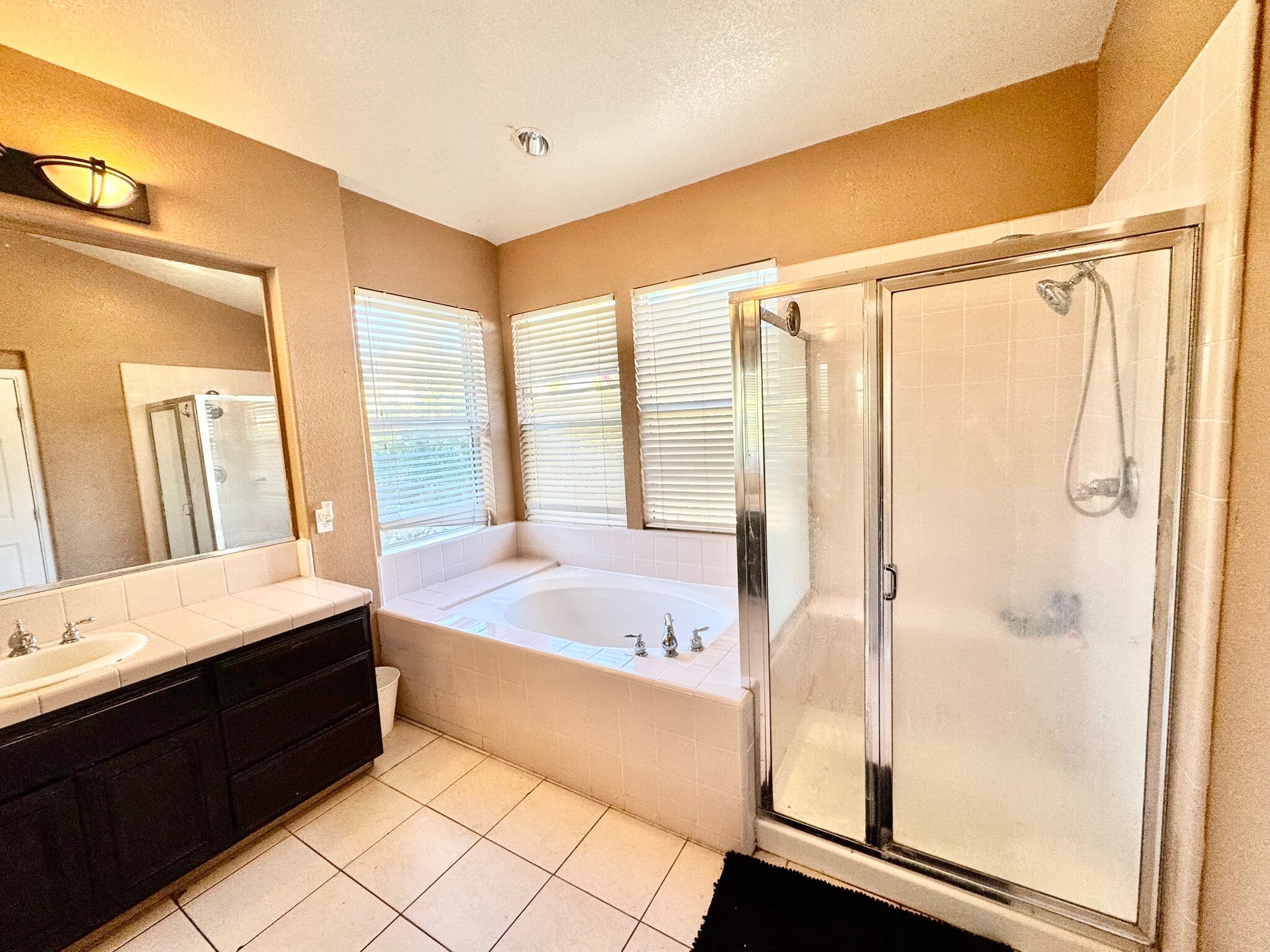 Building Photo - 4030 Bouquet Park Ln
