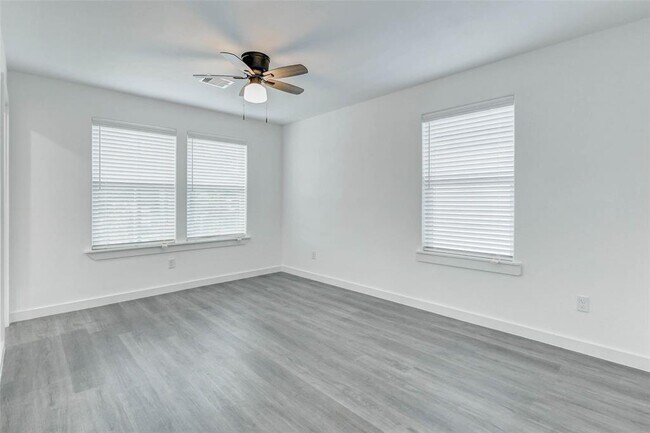 Building Photo - 8218 Bigwood St