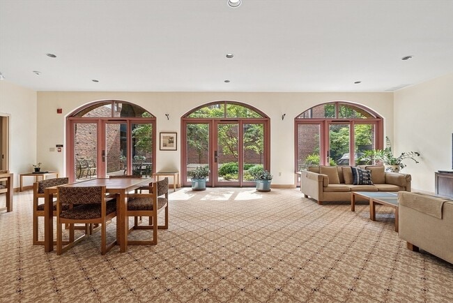 Building Photo - 100 Keyes Rd