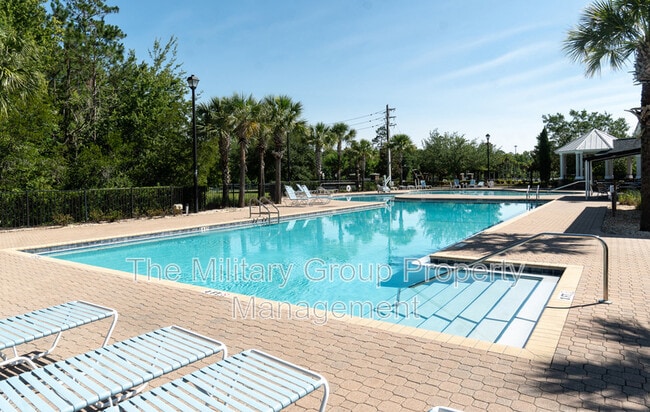 Building Photo - 15729 Equine Gait Dr