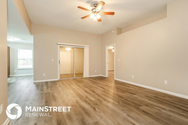 Building Photo - 611 Gum St