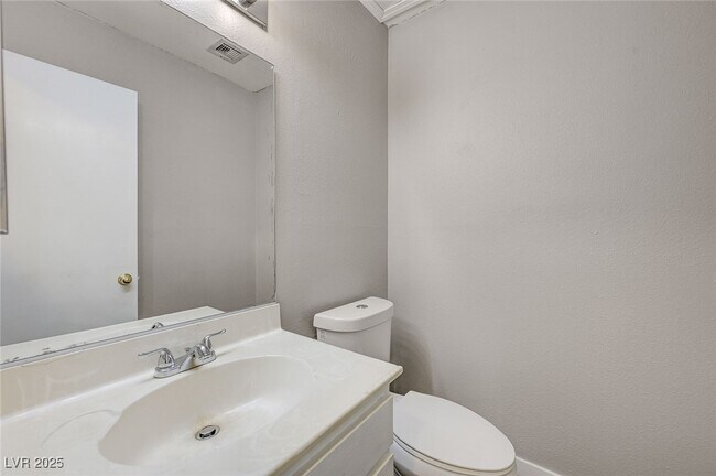 Building Photo - 4339 Spencer St