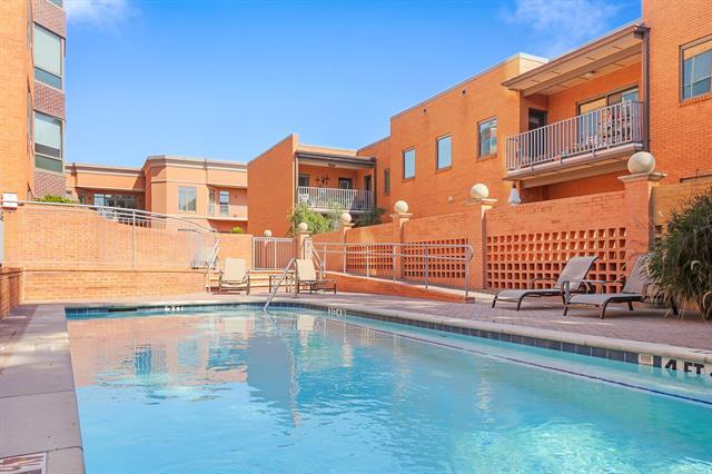 Building Photo - 4242 Lomo Alto Dr