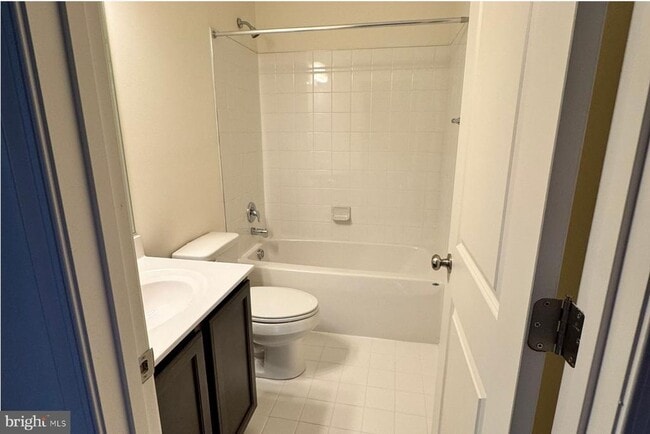 Building Photo - 2539 Westwind Blvd