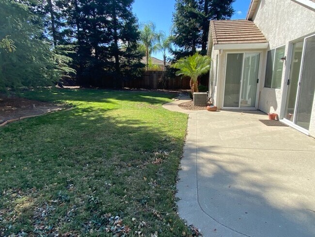 Building Photo - 216 Shanley Ct