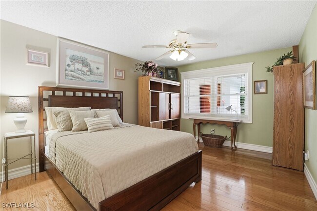 Building Photo - 855 Ketch Dr