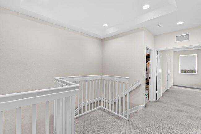 Building Photo - 2280 Shoma Dr