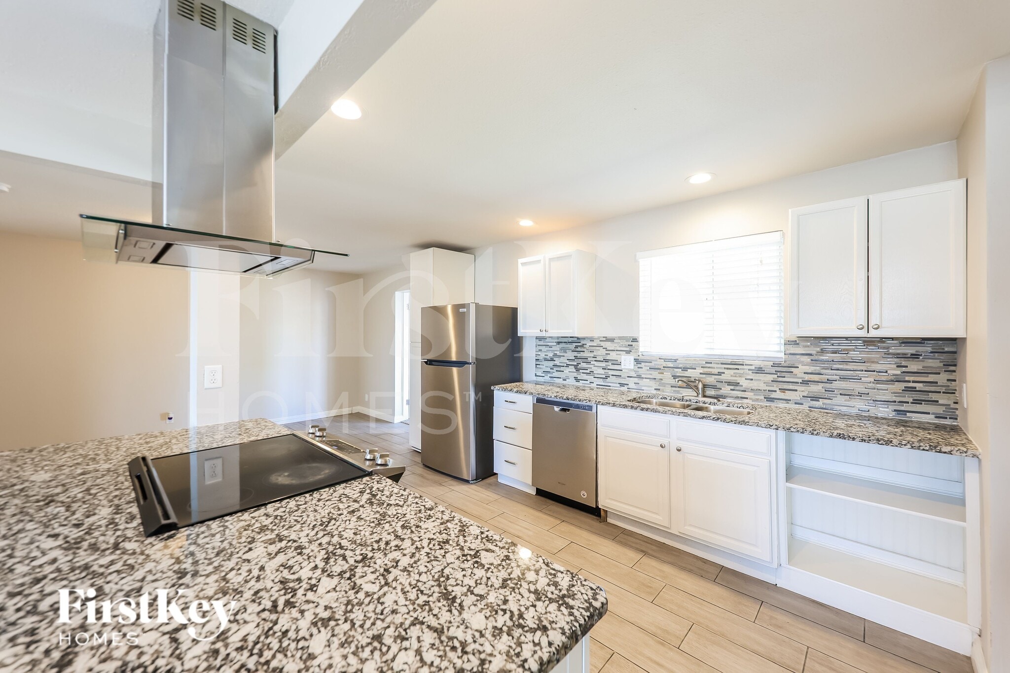 Building Photo - 13642 N 31st Dr