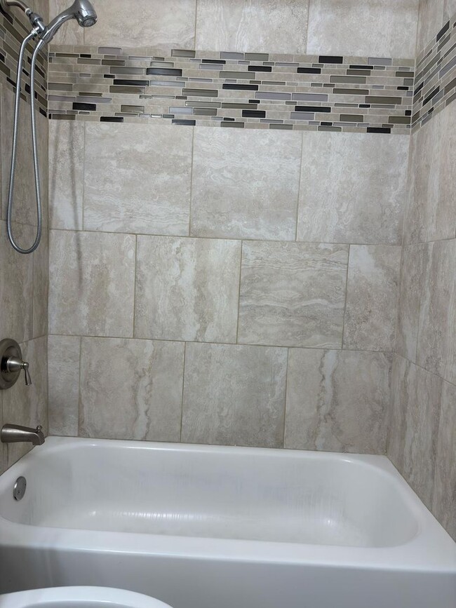 Building Photo - 3 Bed 1 Bath Home in Sicklerville