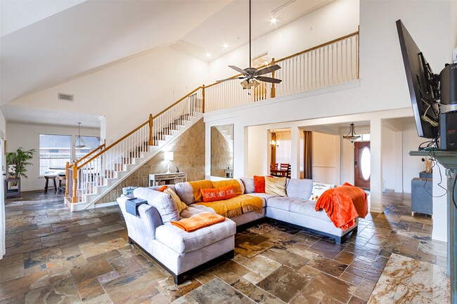 Building Photo - 3204 Canvasback St