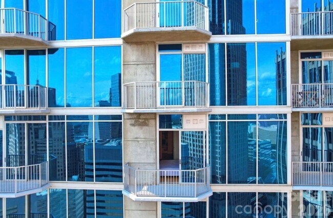Building Photo - 210 N Church St