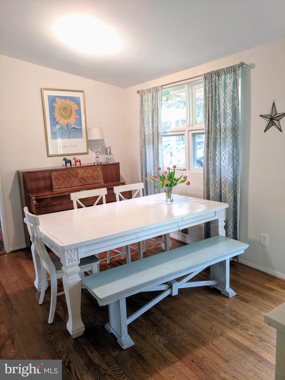 Building Photo - 6519 Byrnes Dr