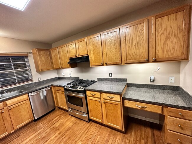 Building Photo - 3138 Promenade Cir
