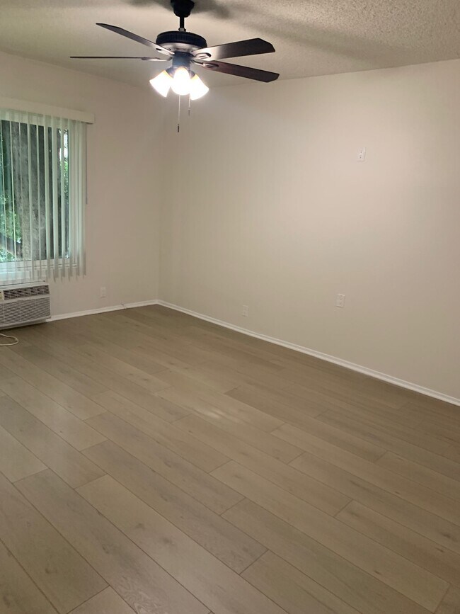 Building Photo - 5000 Coldwater Canyon Ave