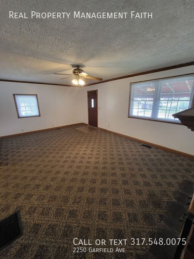 Building Photo - 2250 Garfield Ave