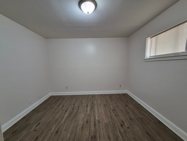 Building Photo - 3449 Tutwiler Ave