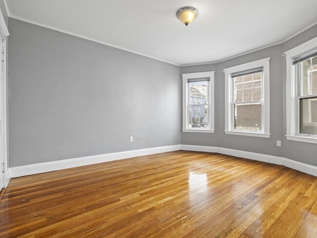 Building Photo - 55 Whitten St