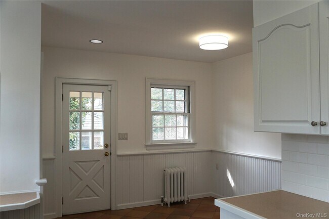 Building Photo - 16 Bon Air Ave