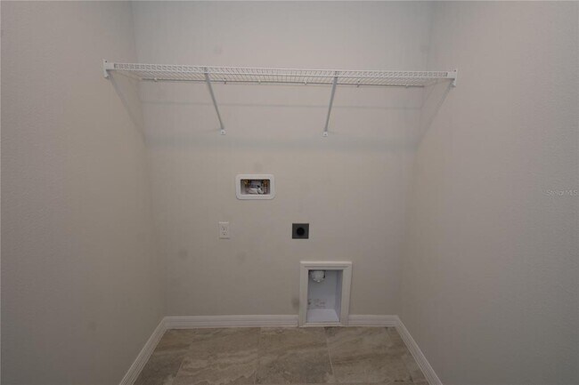 Building Photo - 11 Buttonwood Ln