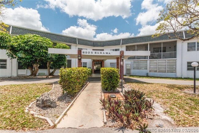 Building Photo - 6505 Winfield Blvd