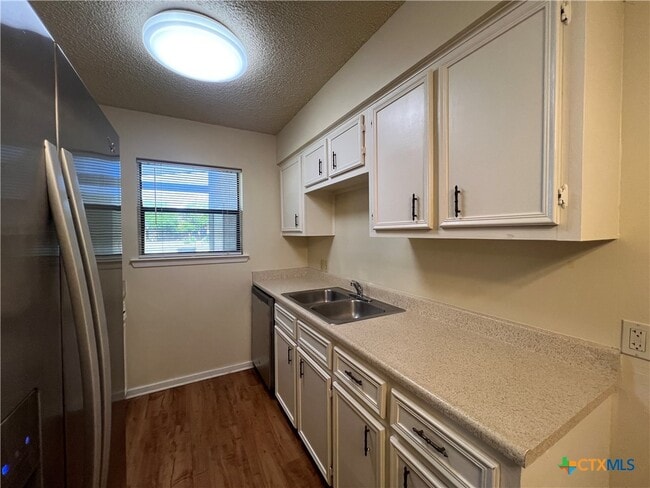 Building Photo - 1524 Shannon Cir