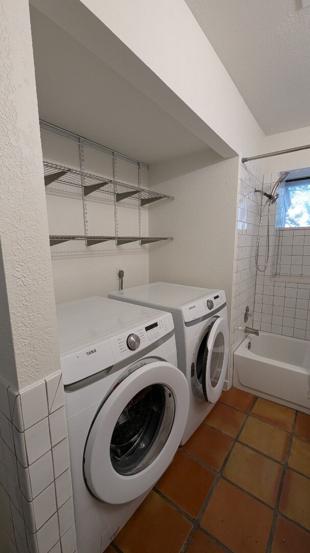 Building Photo - 11901 Swearingen Dr