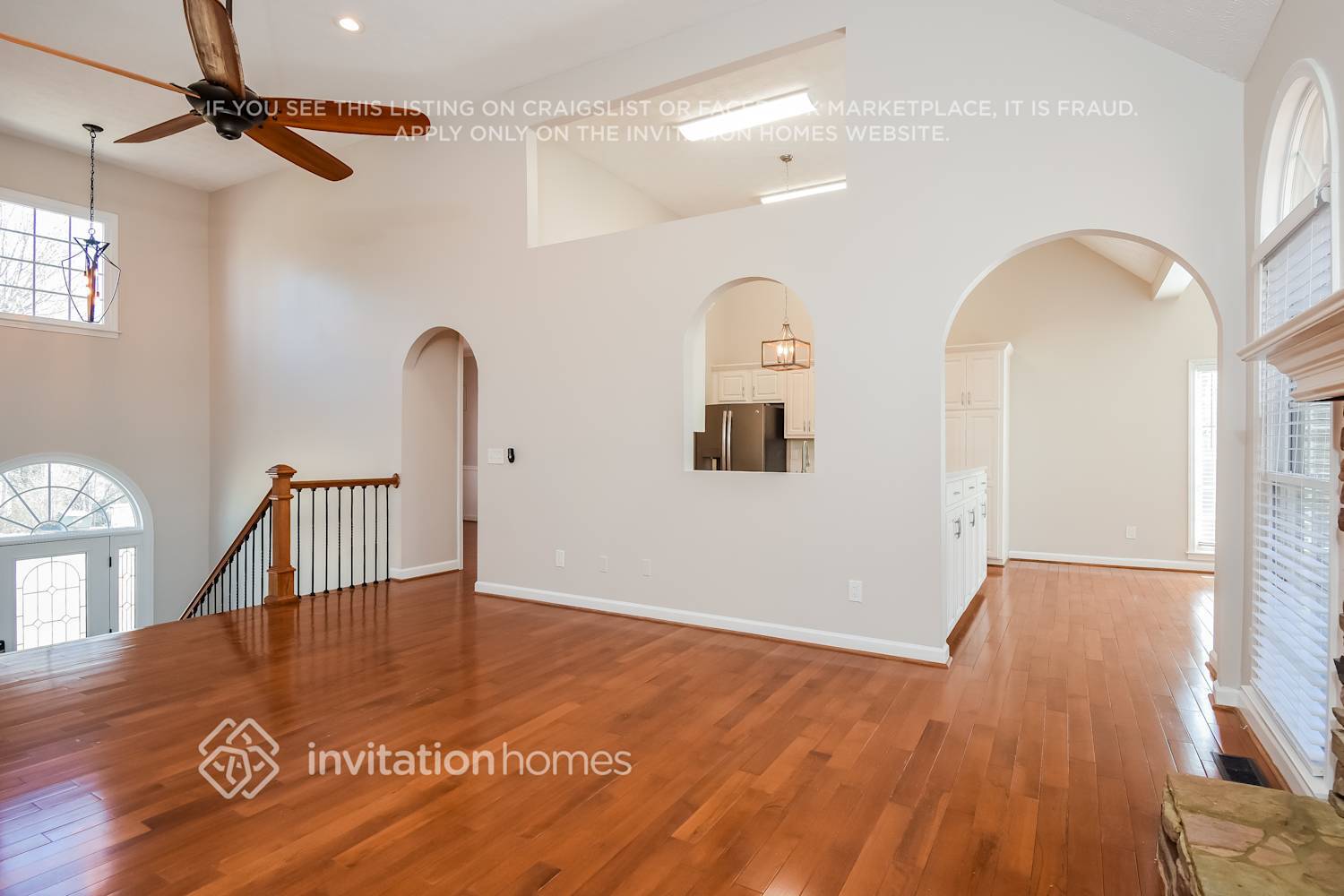 Building Photo - 2011 Castlemaine Cir