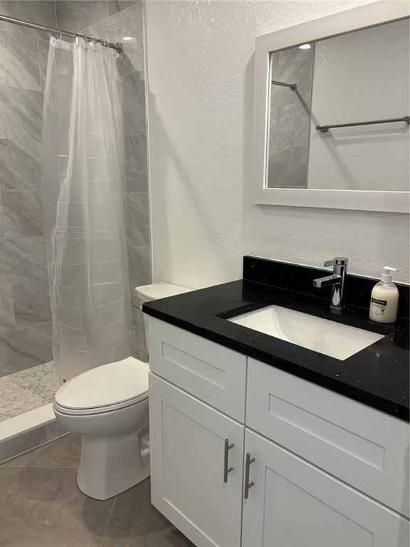 Building Photo - 5815 Erin Ln S