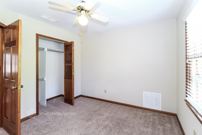Building Photo - 3878 Brookside Pkwy