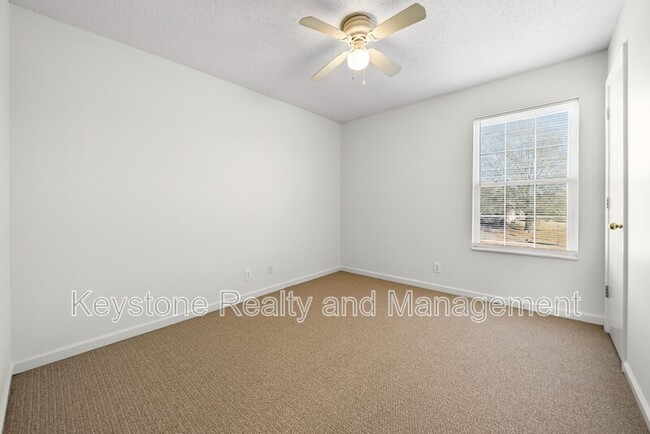 Building Photo - 3312 Royster Ln