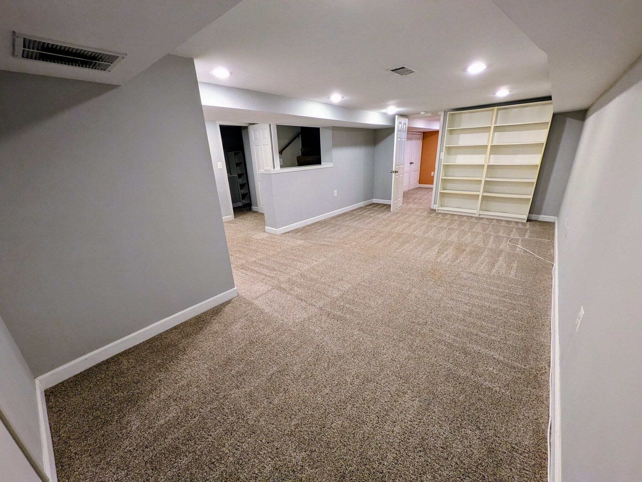 Building Photo - 7205 Wayne Dr