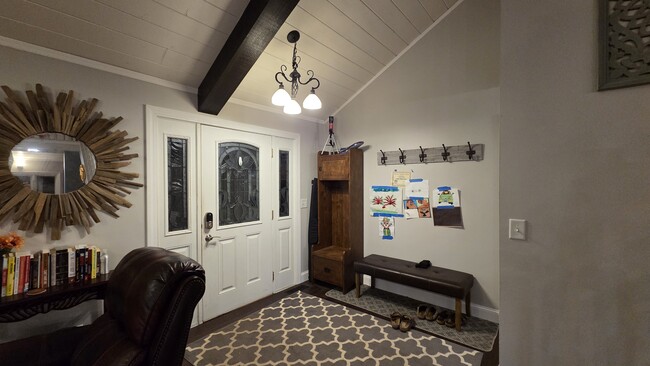 Building Photo - 9500 Fox Valley Dr