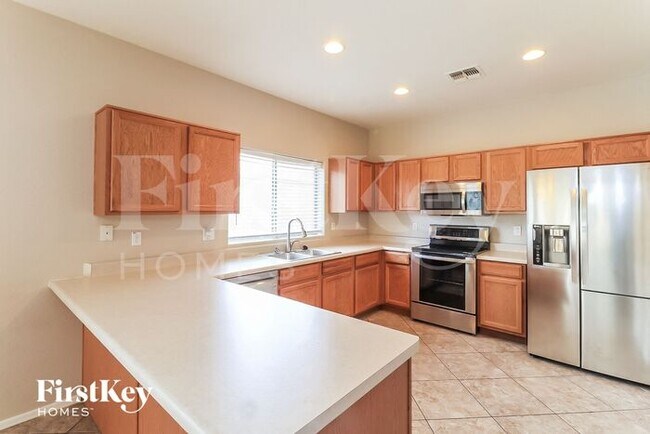 Building Photo - 15309 N 137th Ln
