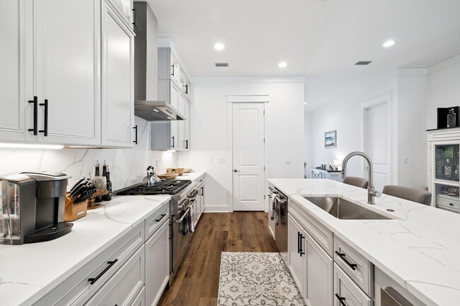 Building Photo - 143 Pollard Cv E