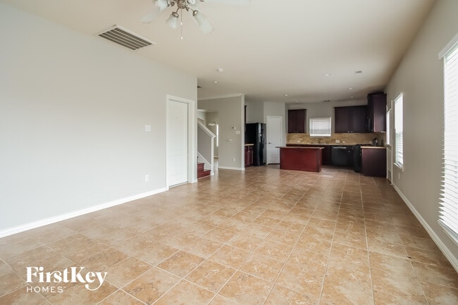 Building Photo - 517 Fieldhaven Ct