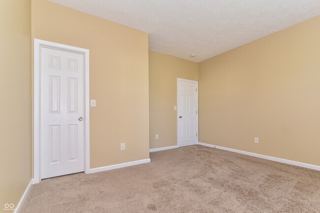 Building Photo - 1842 Brook Crossing Way