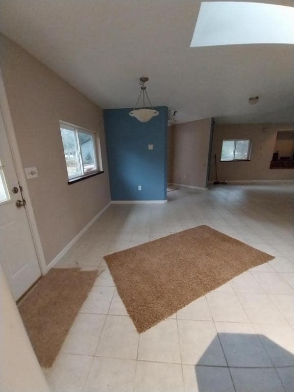 Building Photo - 650 Caves Hwy