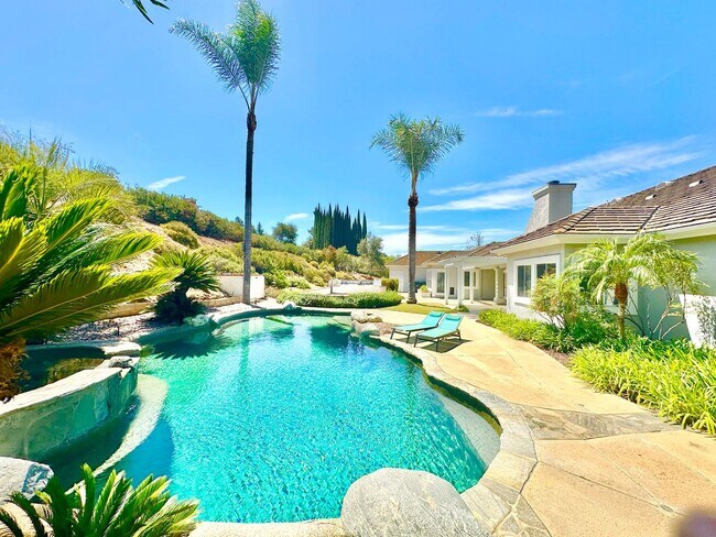 Building Photo - 4286 La Canada Rd