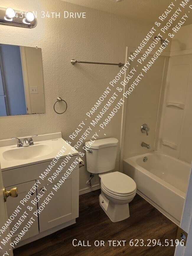 Building Photo - 8434 N 34th Dr