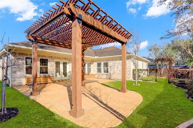 Building Photo - 3110 Fairmont Ct