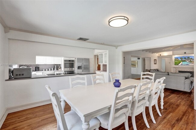 Building Photo - 609 Isle of Palms Dr