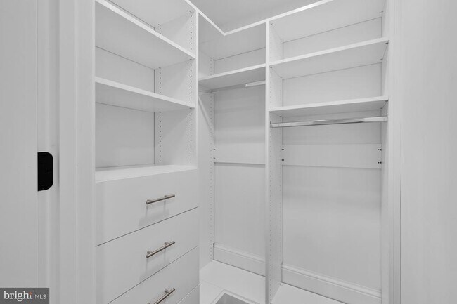 Building Photo - 4201 Bradley Ln